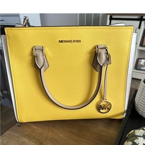 Michael Kors purse. Used like new
